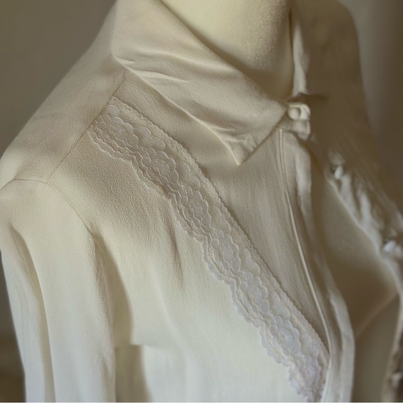 OG Reformation! White Lace Buttoned Blouse, XS - Picture 10 of 15